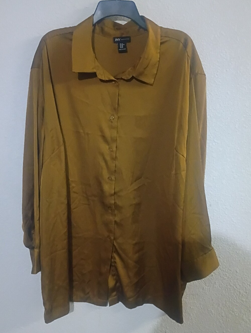 Pre-owned JNY Relaxed Button Down